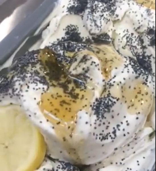 19.2: Lemon and Poppyseed